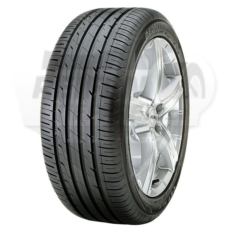 CST Medallion, MD-A1 235/50 R17